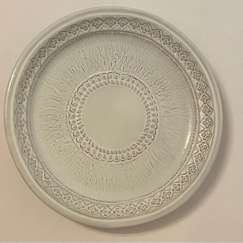 CERAMICHE PIZZATO 2 PLATES 8.25” WHITE POTTERY GRAY IMPRESSSED HANDMADE ITALY